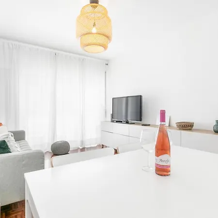 Shell Apartment, Walking To And Center Appartement *